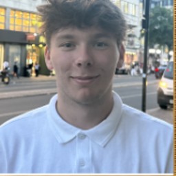 Sam, Growth advisor at Zenti Digital
